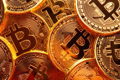 Bitcoin-hp-GQ-6Oct17_istock_b